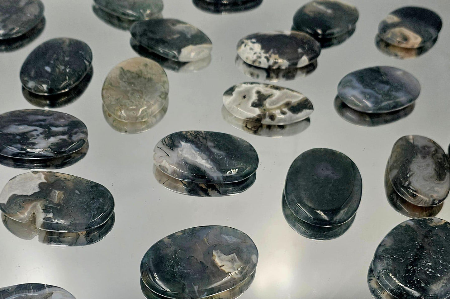 high quality moss agate palmstone
