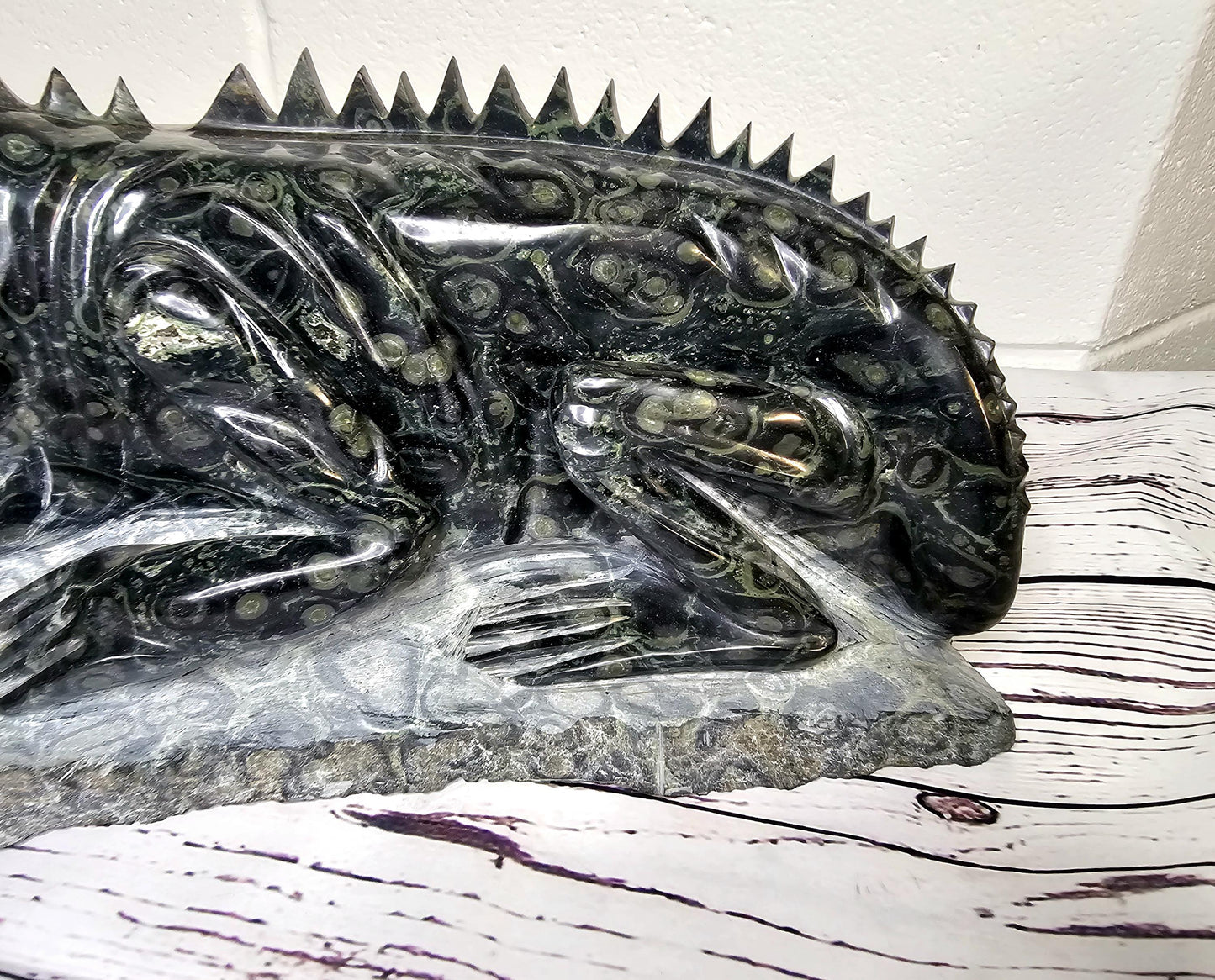 Handcrafted Kambaba Jasper Iguana sculpture from Madagascar.