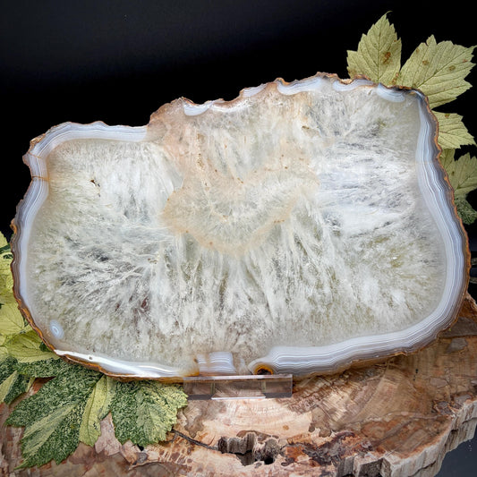 Large natural Agate crystal slice weighing 2.56kg