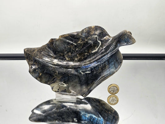 arge Labradorite crystal leaf carving, displaying beautiful iridescent flashes of color and natural artistry.