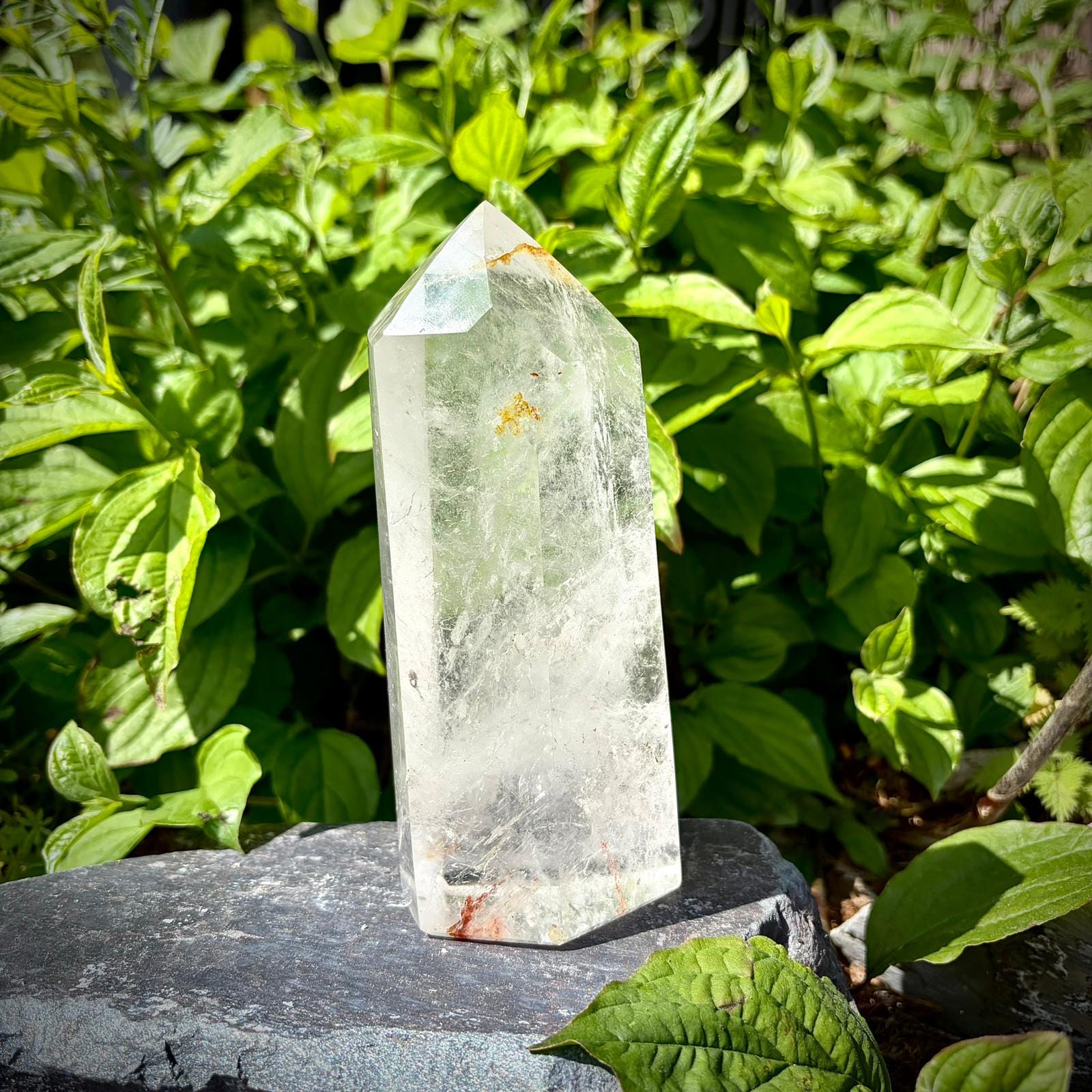 Large quartz tower for home styling, perfect for shelves, consoles, desks and decorative spaces.