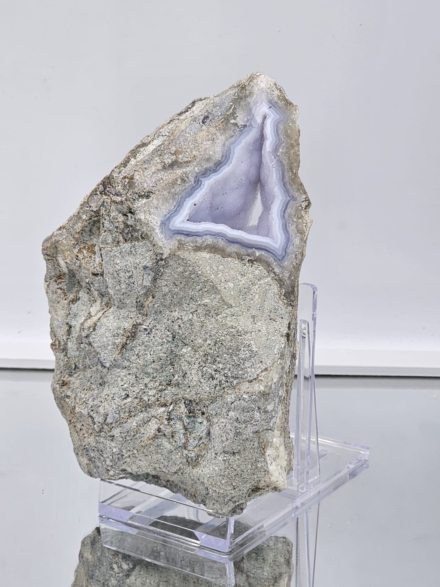 large crystals uk - blue lace agate