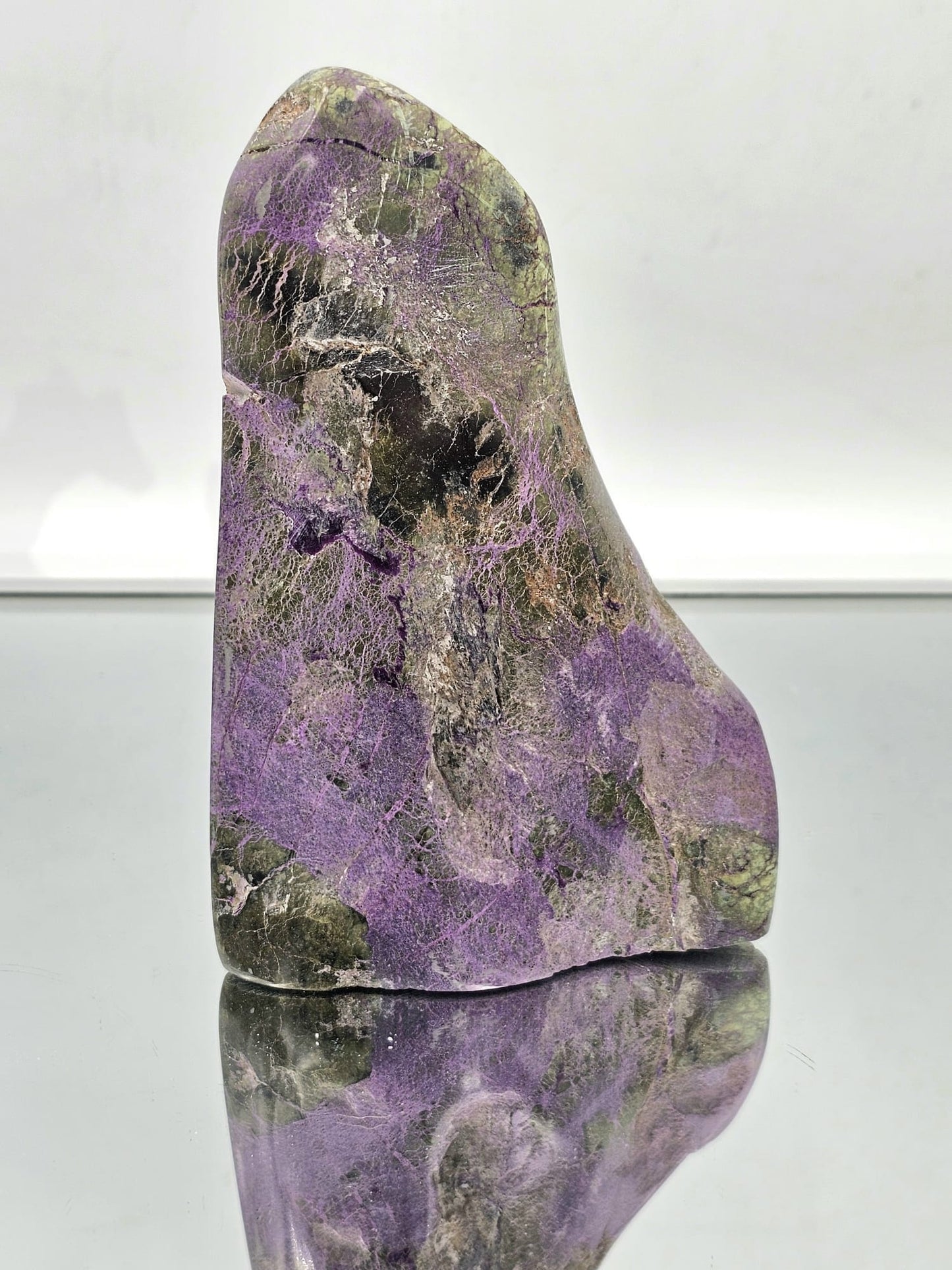 large polished stichtite crystal
