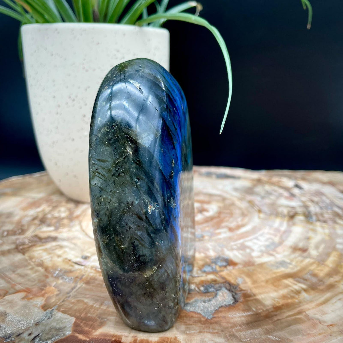 Natural polished Labradorite stone