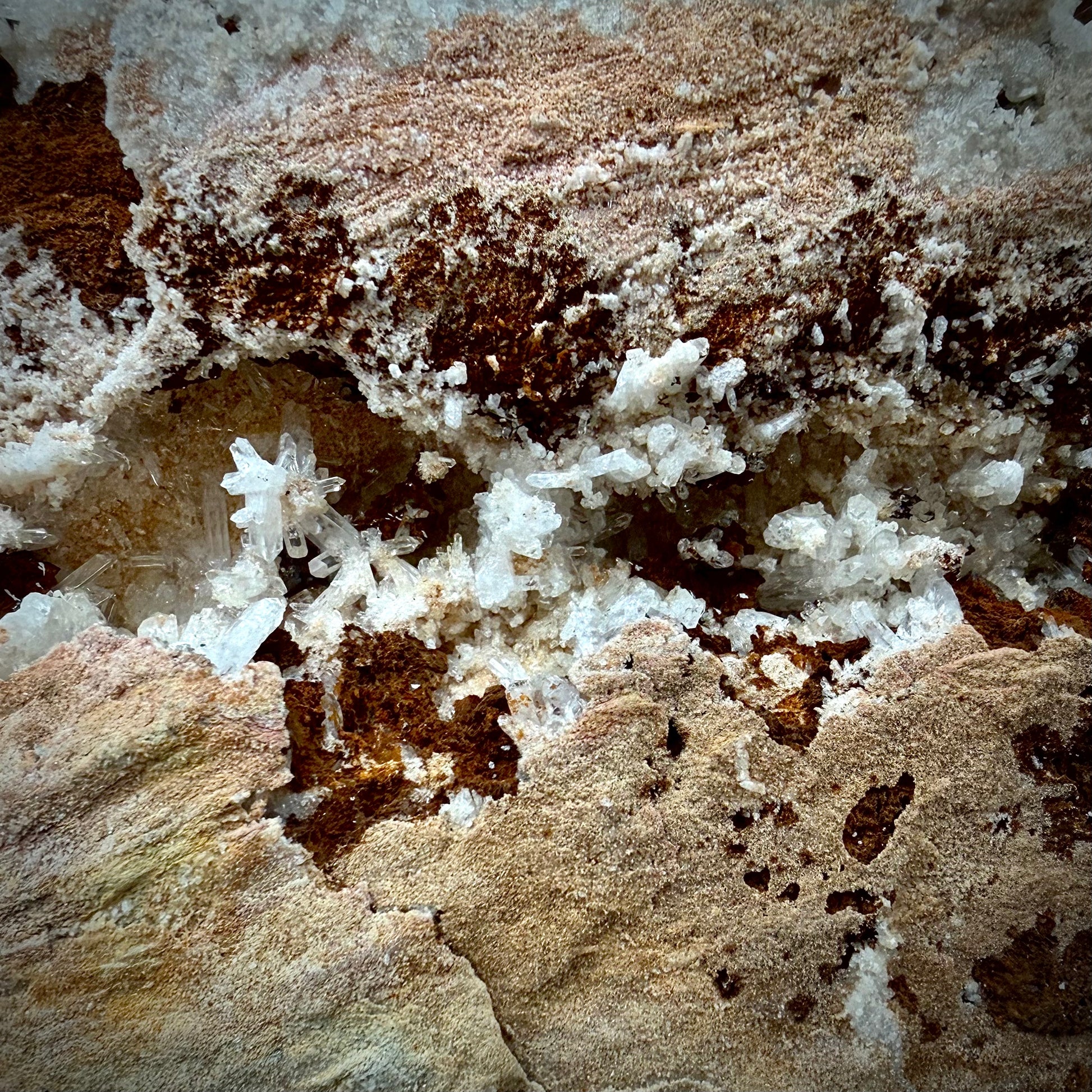 Close-up of the natural matrix.