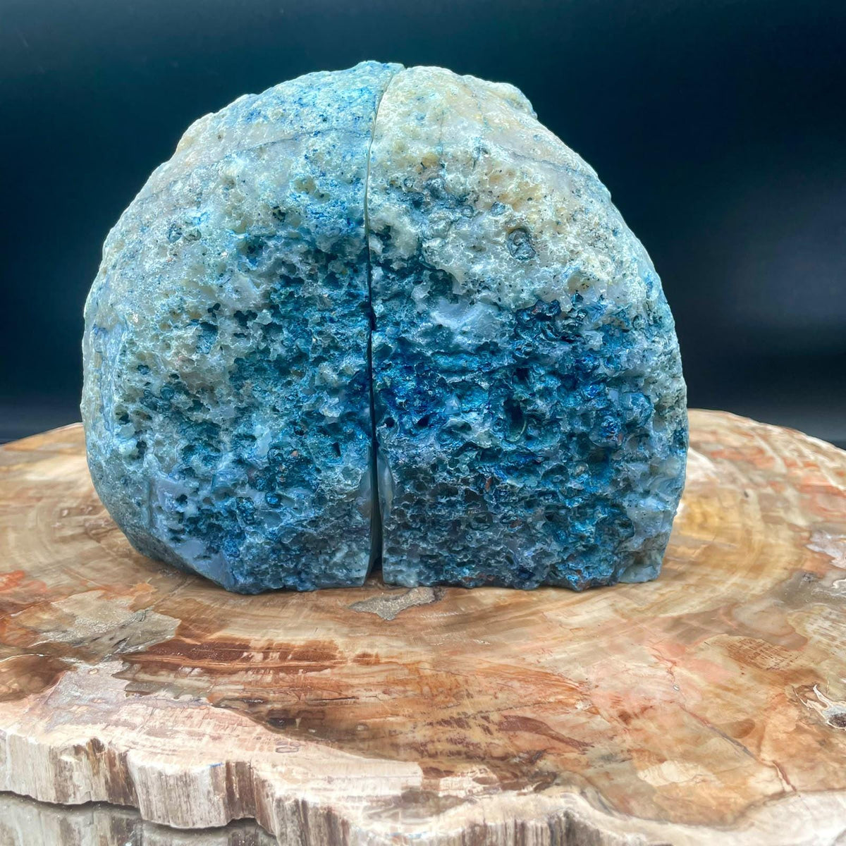 Natural stone bookend set made from Agate