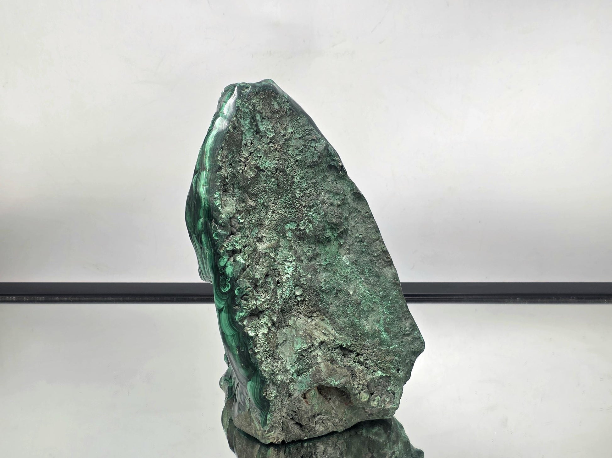 malachite lion crystal carving