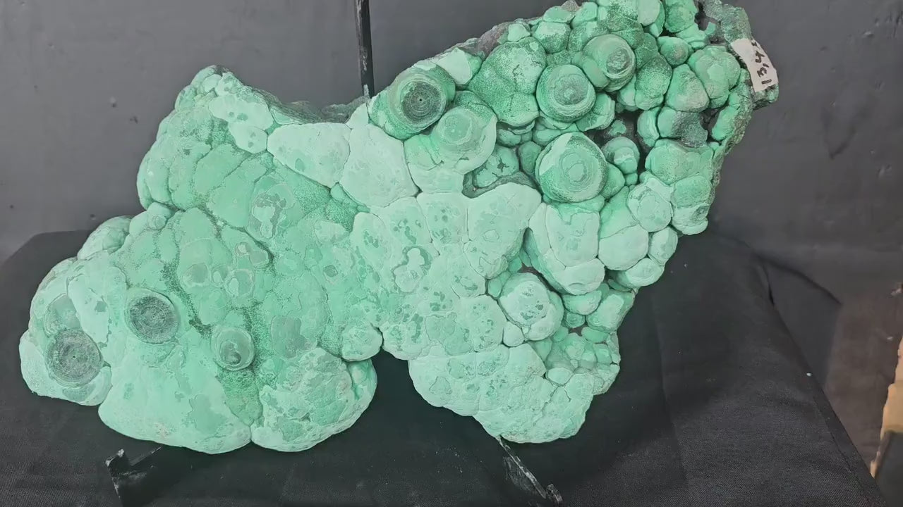 video of Very Large Malachite Bohydrional Crystal