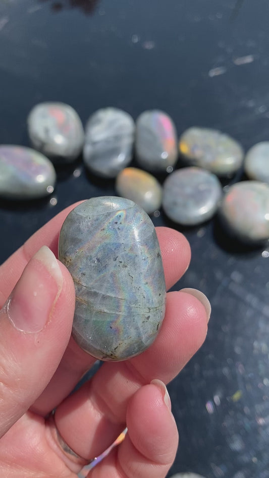 high quality blue labradorite palmstone