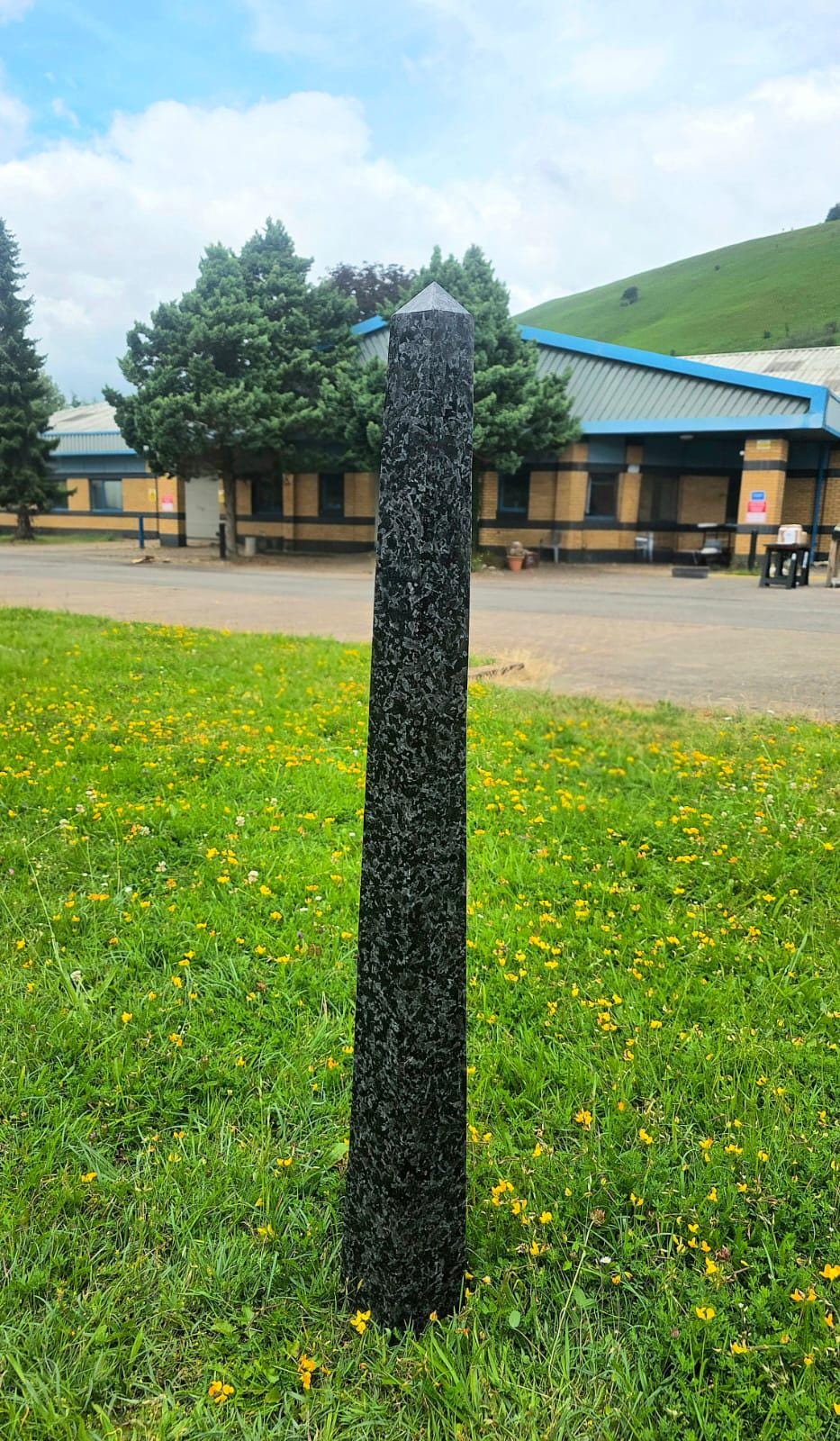 XL Indigo Gabbro tower from Madagascar, standing 111cm tall with a polished pointed top.