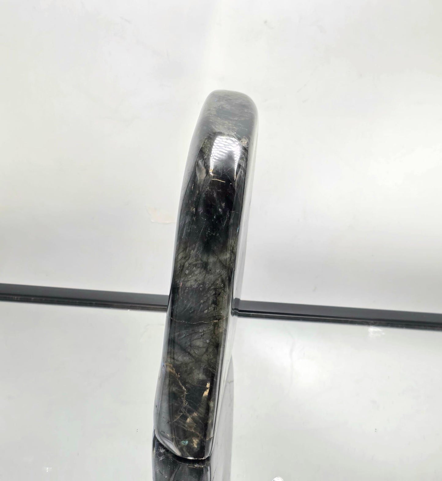 XL Labradorite healing crystal freeform – perfect for meditation, reiki, or spiritual spaces.