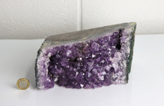 AM9) Large Amethyst Crystal Geode