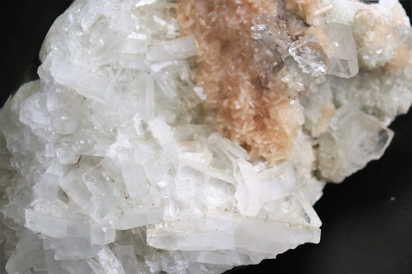41) Large Apophyllite Stilbite Zeolite Crystal  - India  4.29 KG