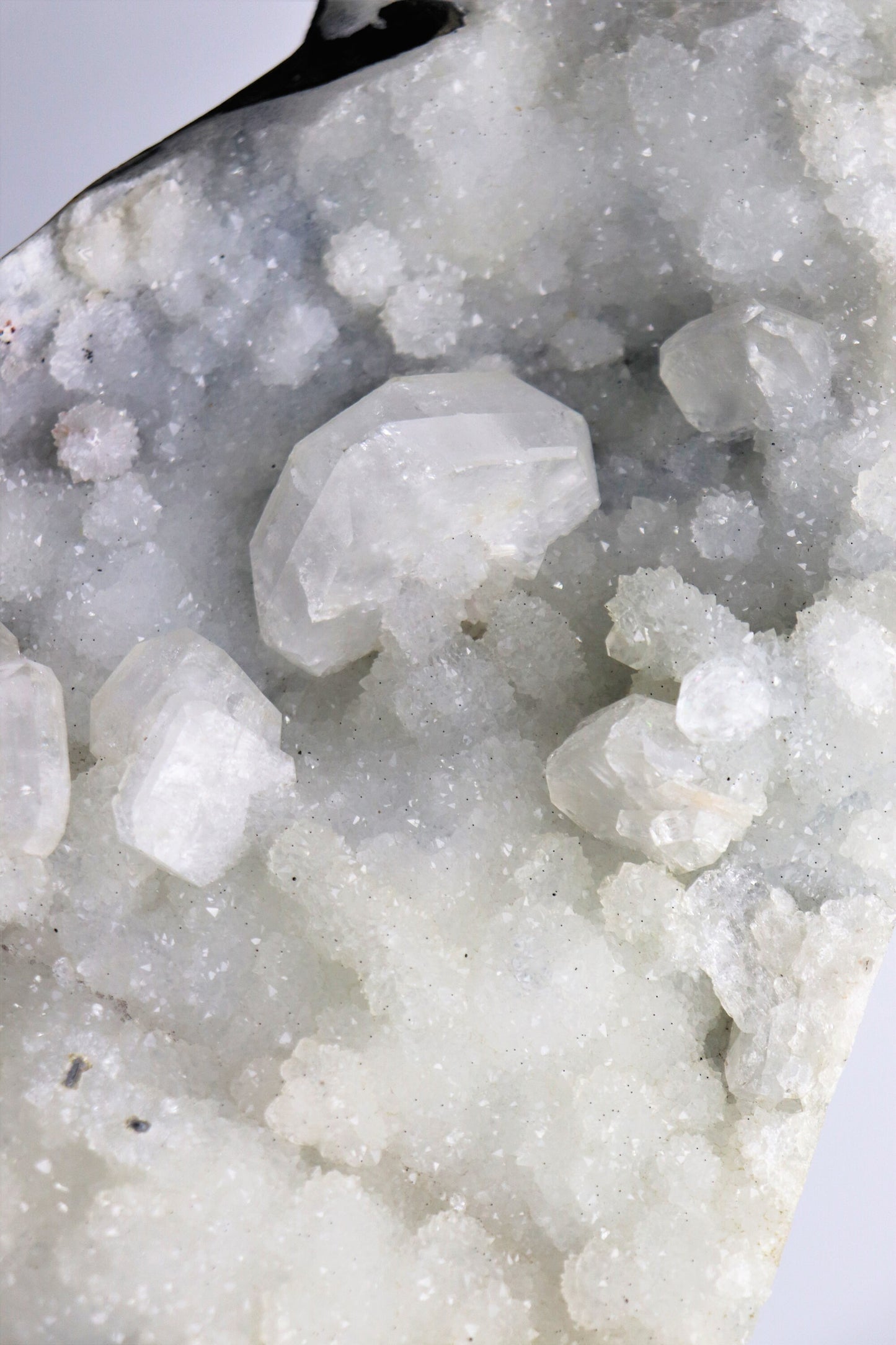 38) Large Apophyllite Chalcedony Zeolite Crystal  - India  4.49 KG