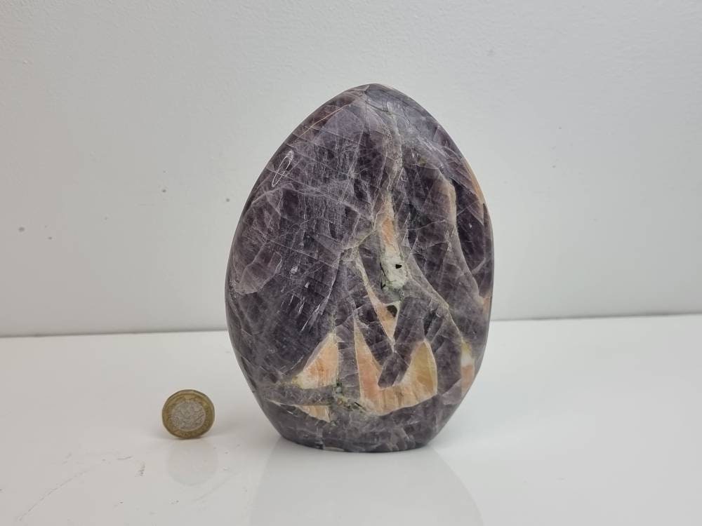 23) Large Anhydrite Crystal Freeform
