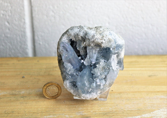 52) Celestite Crystal / Celestine AA grade