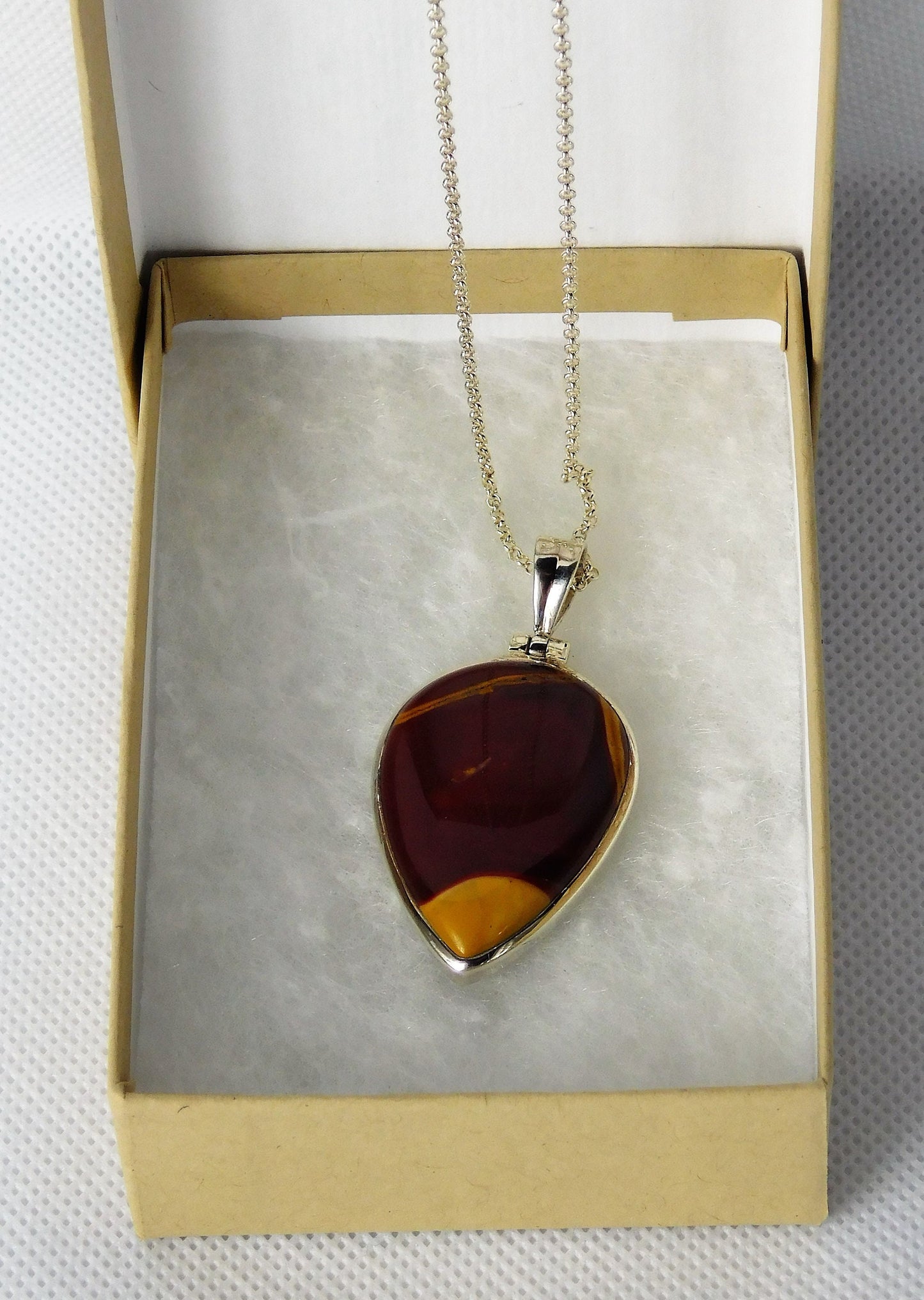 41e)  Mookaite Jasper Crystal Pendant 925 Silver +Chain / Necklace