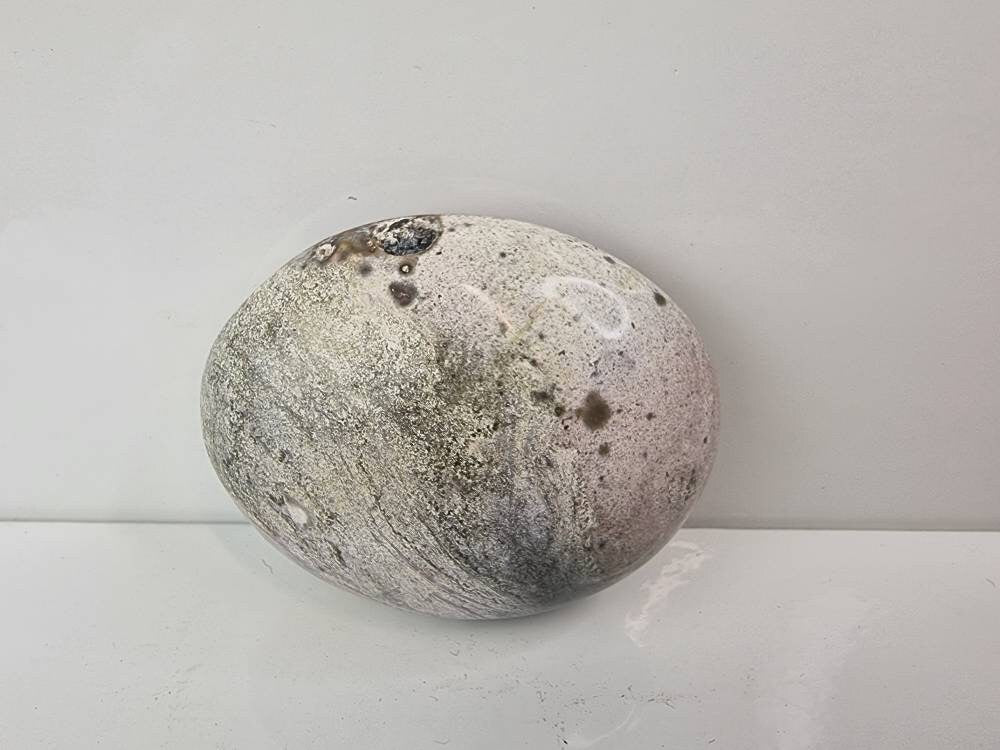 12) Violet Agate Crystal Palmstone