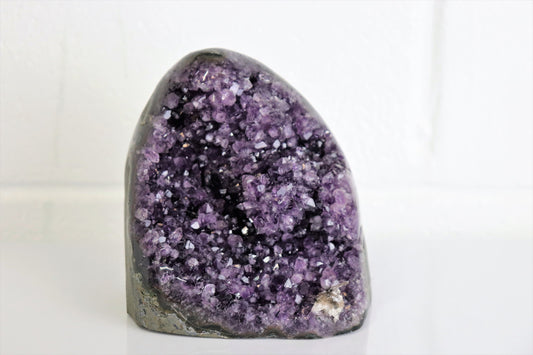 AMU124) Amethyst  Crystal Free Standing Quartz Geode Crystal Gift Extra Grade