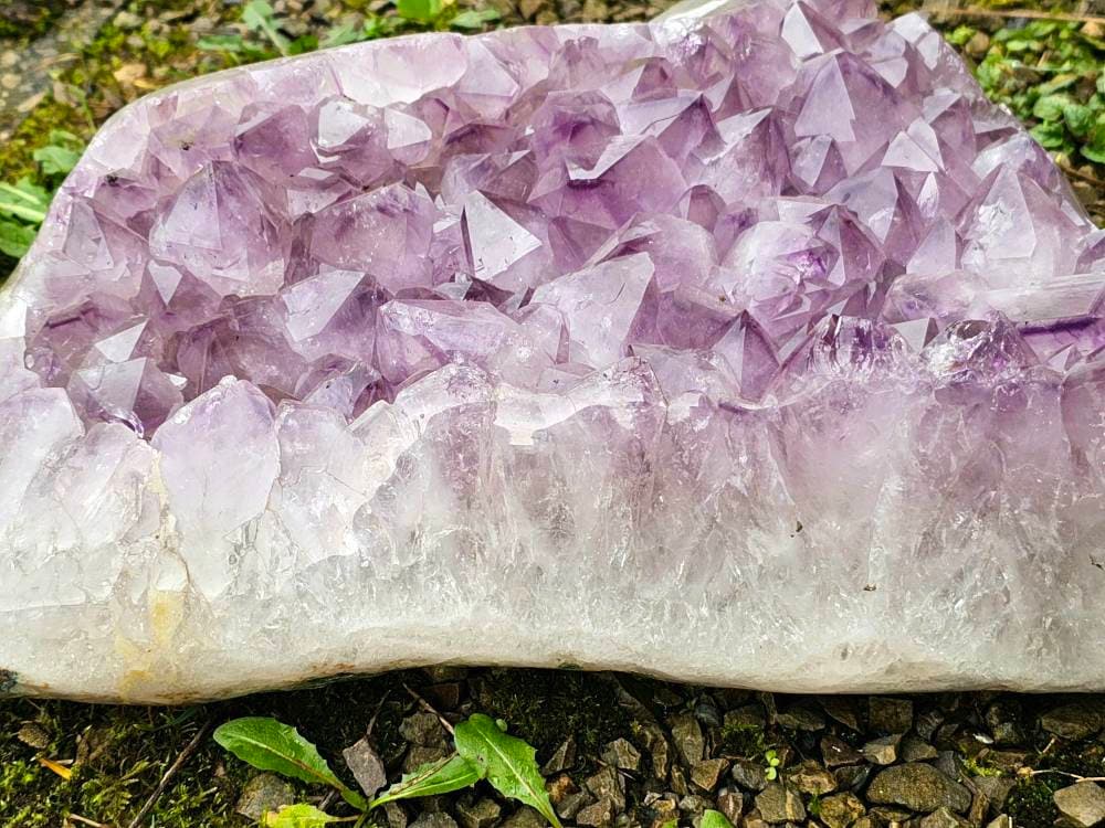 interior design amethyst