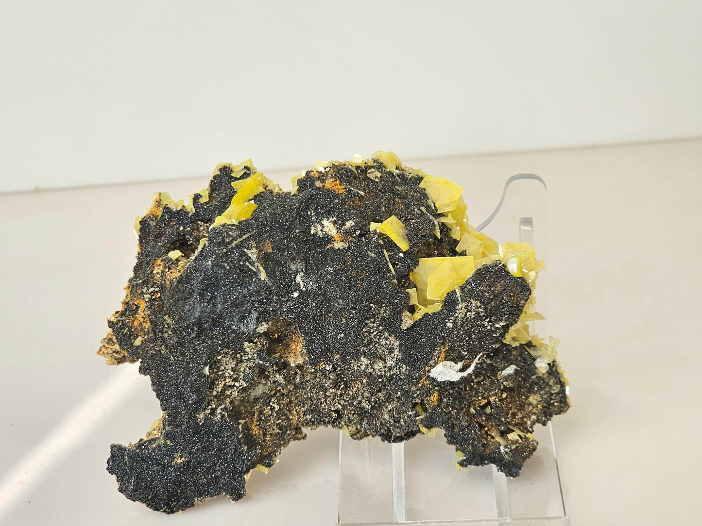 4) Yellow Wulfenite Collectors Piece Crystal Specimen