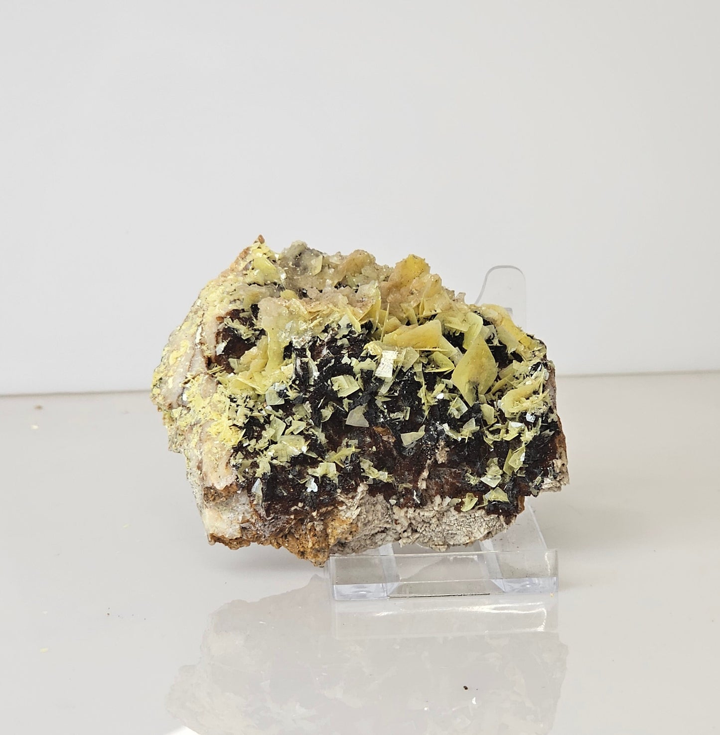 2) Yellow Wulfenite Crystal