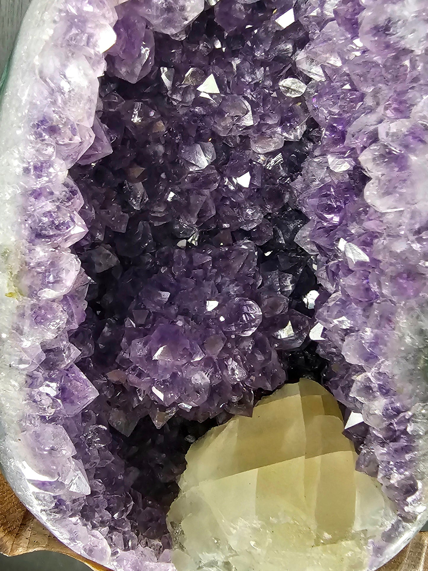 large amethyst crystals