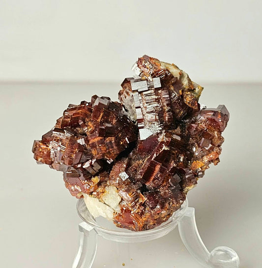 large vanadinite crystal on baryte
